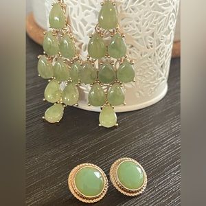 2 pairs of earrings both with green and gold tones